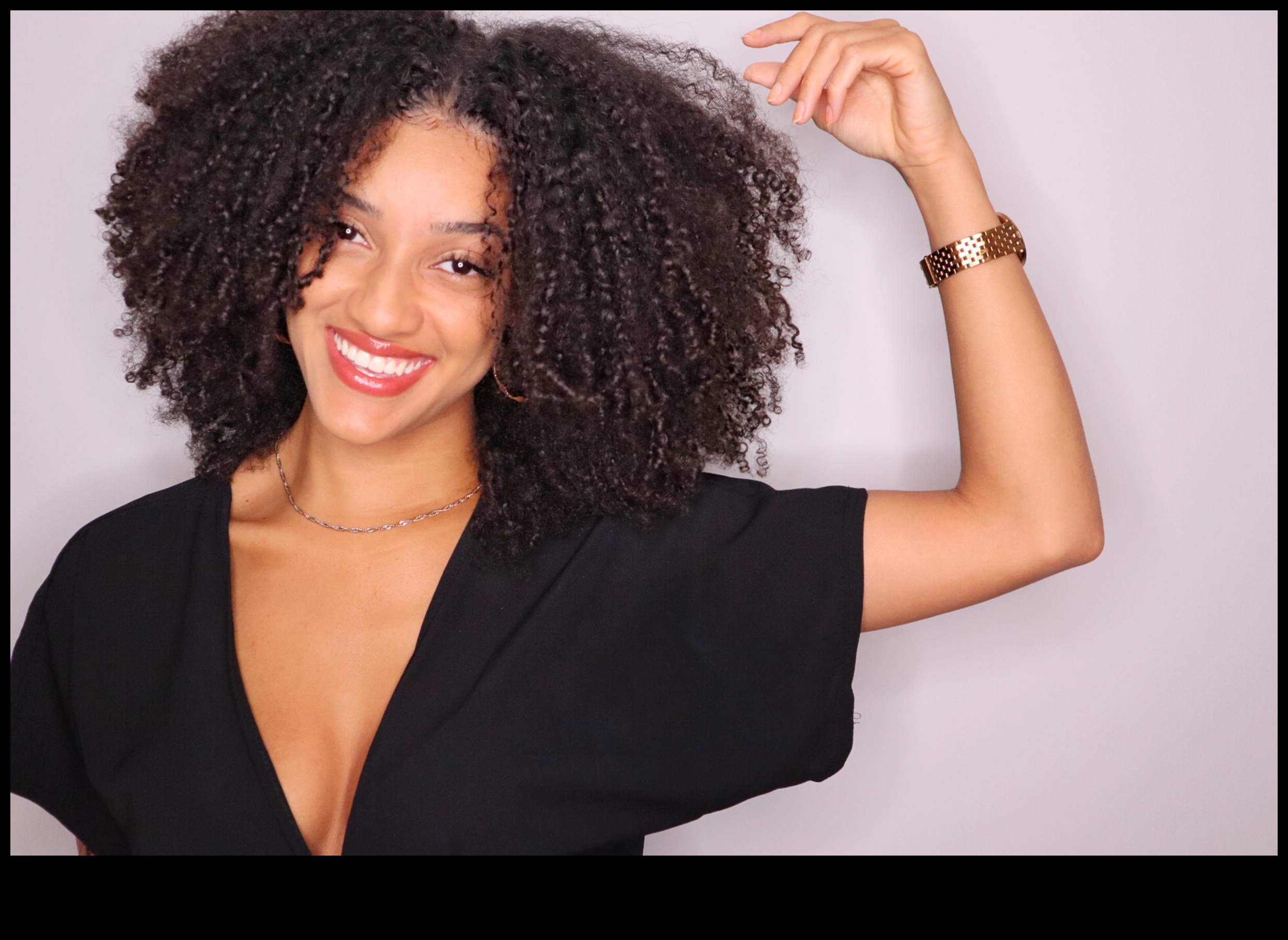 Starojoši gredzeni Turpinājums: mirdzoši mirdzoši satriecošās cirtainās šķipsnās