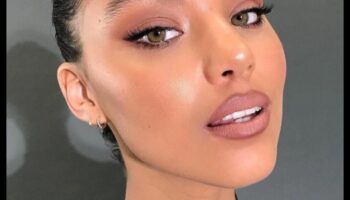 No smalka līdz pārsteidzošam: izpētiet tekstūras vakara grima stilā